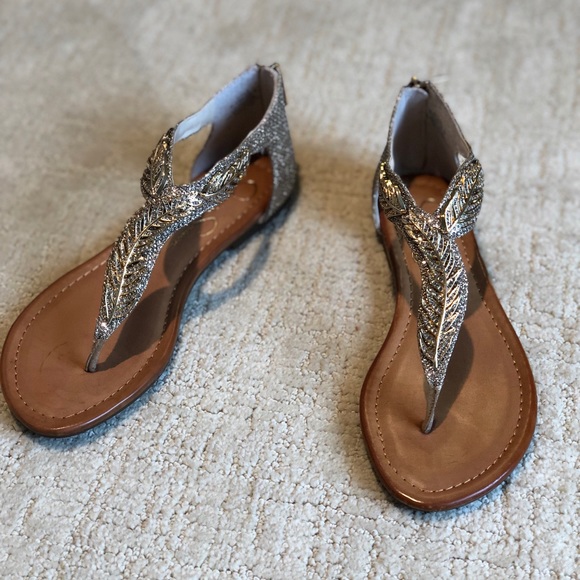 Jessica Simpson size 6.5 Gold Sparkle Sandals - Picture 2 of 4